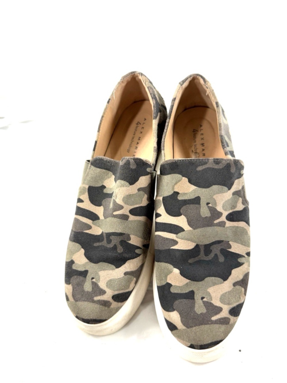 ALEX MARIE Wanda's Camouflage Platform Slip On Sneakers Sz 8.5M